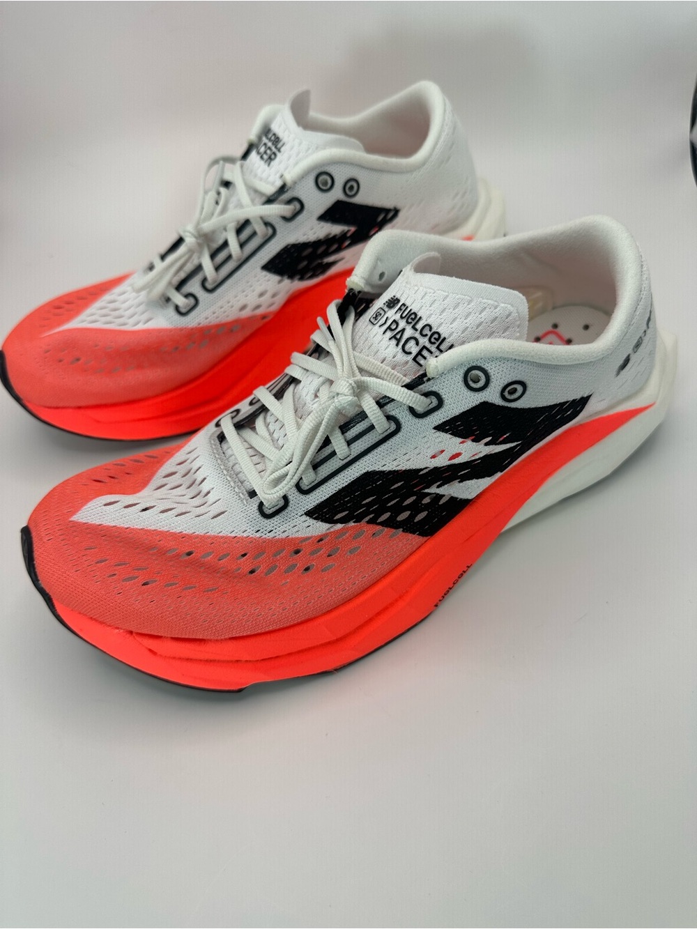 New Balance FuelCell SuperComp Pacer v2 Women's Size 9 Race Day Running Shoes